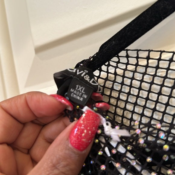 Davi and Dani Top - Picture 3 of 4